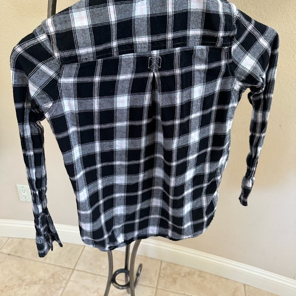 Tractr  girls long sleeve button down plaid shirt - Picture 2 of 7